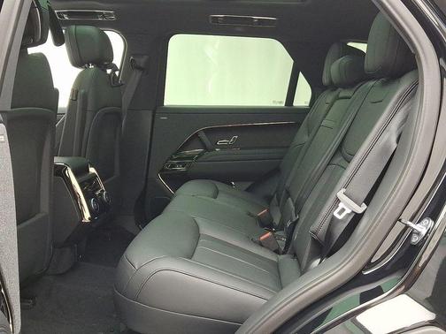 2025 Land Rover Range Rover Sport P360 SE