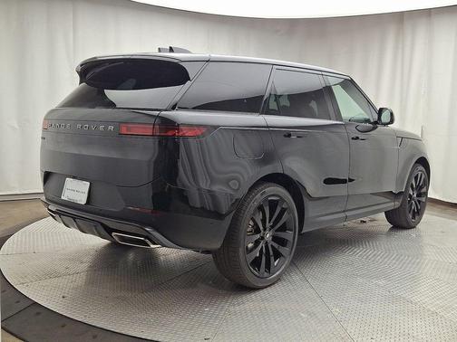2025 Land Rover Range Rover Sport P360 SE