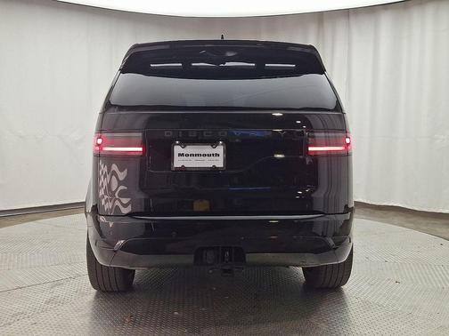 2024 Land Rover Discovery P360 Dynamic SE