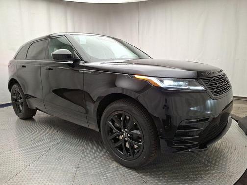 2026 Land Rover Range Rover Velar Dynamic SE