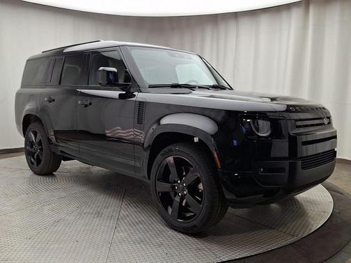 Santorini Black 2026 Land Rover Defender P400 X-Dynamic SE