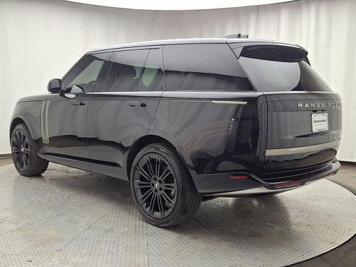 2024 Land Rover Range Rover P400 SE