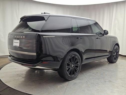 2024 Land Rover Range Rover P400 SE