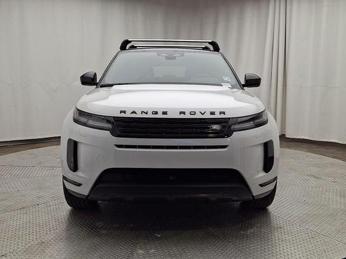 Ostuni Pearl White 2026 Land Rover Range Rover Evoque S