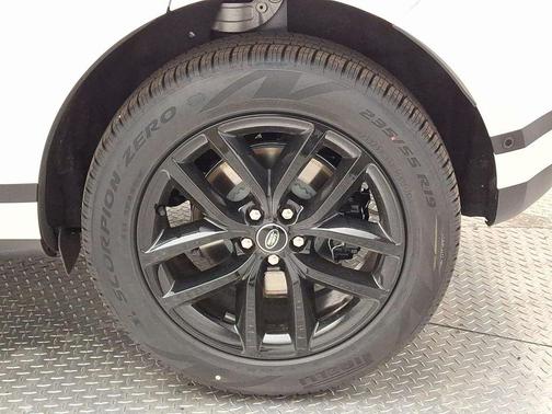 2026 Land Rover Range Rover Evoque S