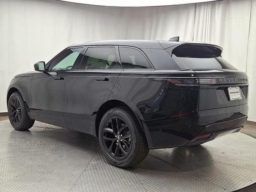 2026 Land Rover Range Rover Velar P250 Dynamic SE