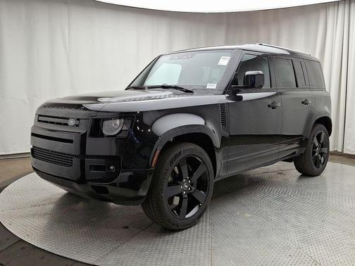 2025 Land Rover Defender P400 X-Dynamic SE