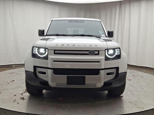 2024 Land Rover Defender P400 S