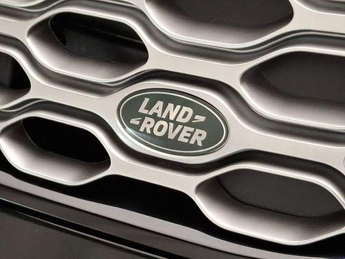 2025 Land Rover Discovery P300 S