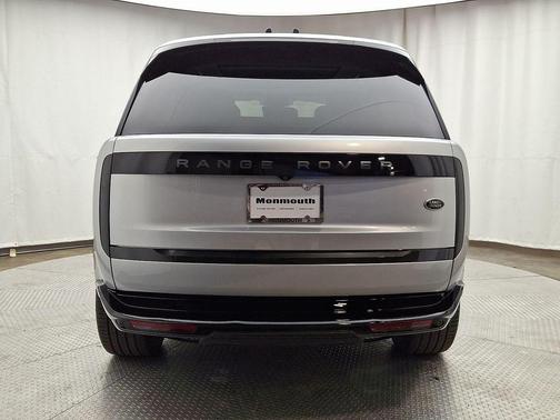 2023 Land Rover Range Rover P530 SE