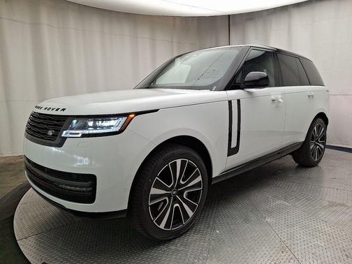 2025 Land Rover Range Rover P400 SE