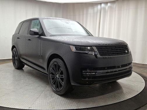 2025 Land Rover Range Rover P400 SE