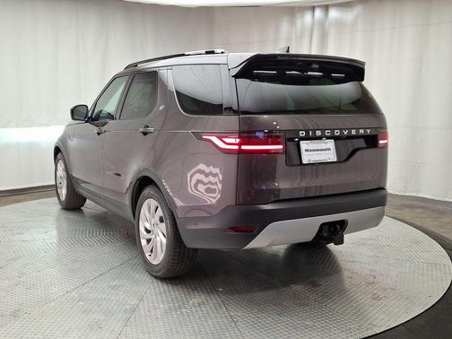 2025 Land Rover Discovery P300 S