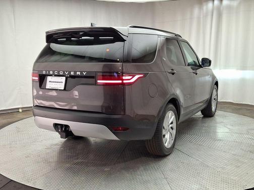 2025 Land Rover Discovery P300 S