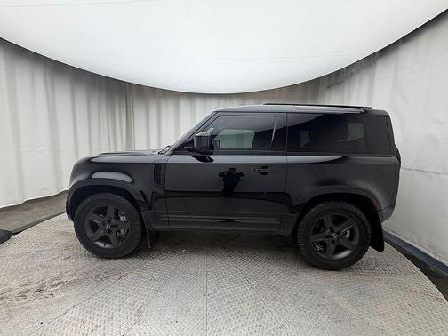 Santorini Black 2023 Land Rover Defender 90 X-Dynamic SE