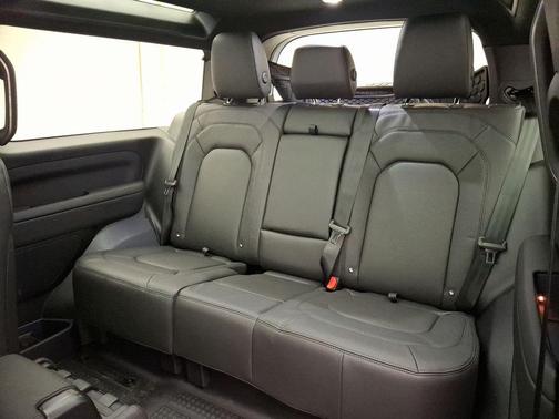 2025 Land Rover Defender P300 S