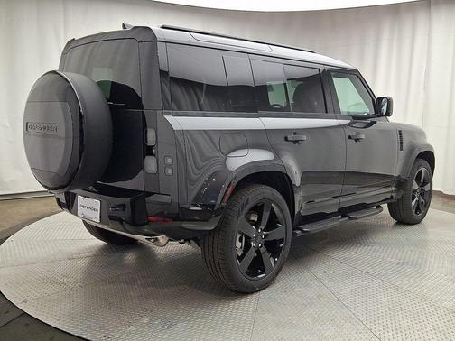 Carpathian Grey 2026 Land Rover Defender P400 X-Dynamic SE