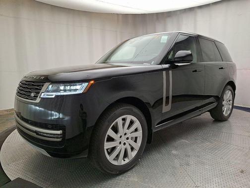 2025 Land Rover Range Rover P550e SE