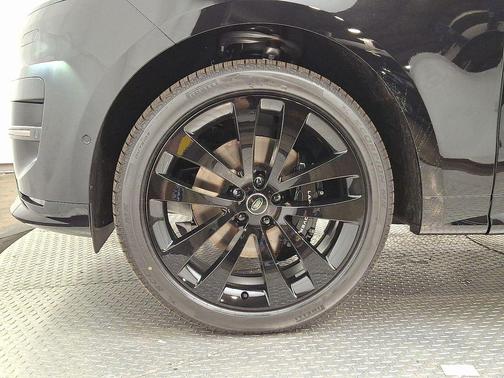 2025 Land Rover Range Rover Sport P400 Dynamic SE