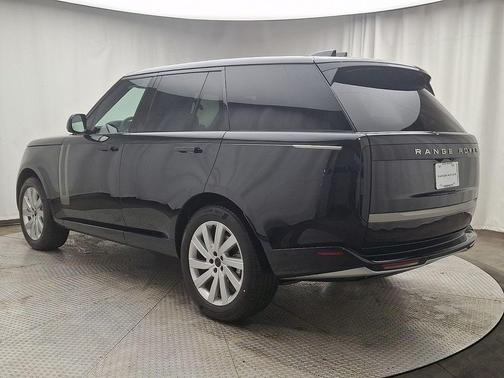 2026 Land Rover Range Rover P400 SE