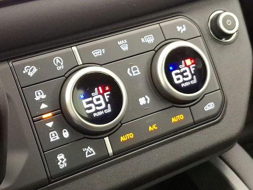 2025 Land Rover Defender P400 S
