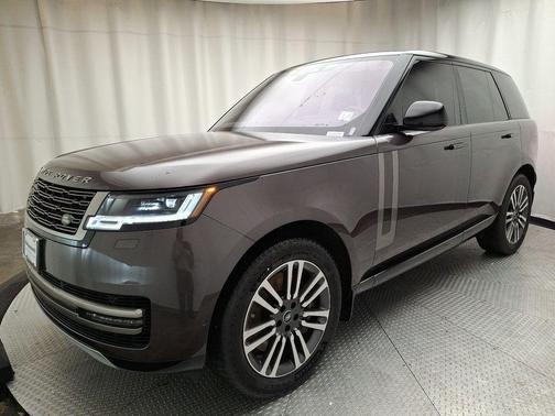 2023 Land Rover Range Rover P530 SE