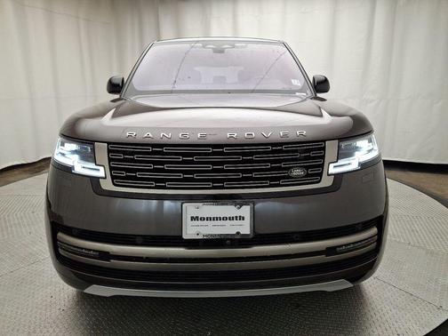 2023 Land Rover Range Rover P530 SE