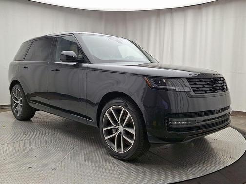 2025 Land Rover Range Rover P400 SE 7 Seat