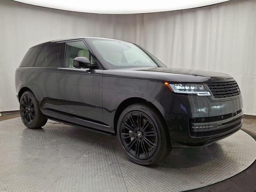 2025 Land Rover Range Rover P530 SE