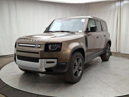 2025 Land Rover Defender P400 S