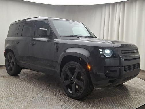 2026 Land Rover Defender 110 X-Dynamic SE