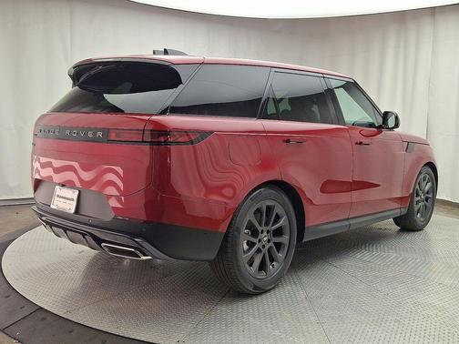 2025 Land Rover Range Rover Sport P360 SE