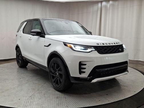 2025 Land Rover Discovery P300 Dynamic SE