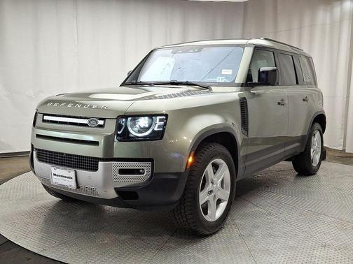 2022 Land Rover Defender 110 SE