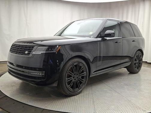 Santorini Black 2026 Land Rover Range Rover P530 SE