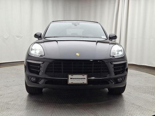 2018 Porsche Macan Base