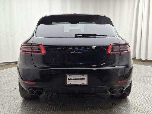 2018 Porsche Macan Base