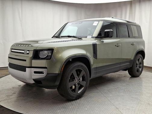 2025 Land Rover Defender P400 S