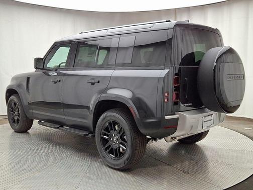 2025 Land Rover Defender P300