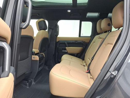 2025 Land Rover Defender P300