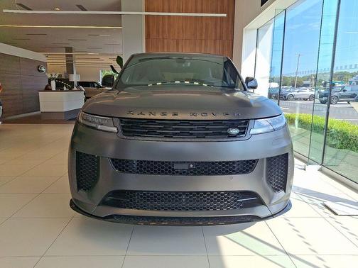 2025 Land Rover Range Rover Sport P635 SV Edition Two