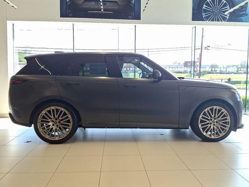2025 Land Rover Range Rover Sport P635 SV Edition Two