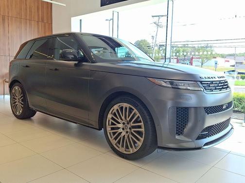 2025 Land Rover Range Rover Sport P635 SV Edition Two
