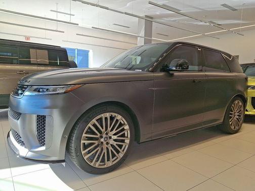 2025 Land Rover Range Rover Sport P635 SV Edition Two