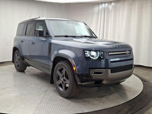 2025 Land Rover Defender P400 X-Dynamic SE