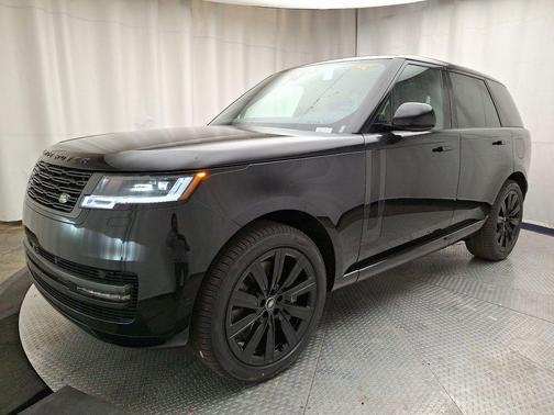 2025 Land Rover Range Rover P550e SE