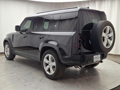 Santorini Black 2020 Land Rover Defender 110 HSE