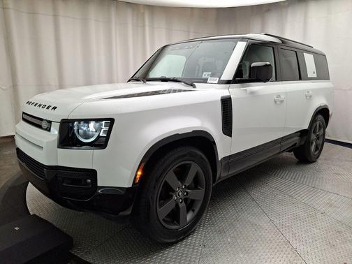 2024 Land Rover Defender P400 X-Dynamic SE