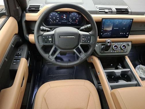 2025 Land Rover Defender P400 X-Dynamic SE