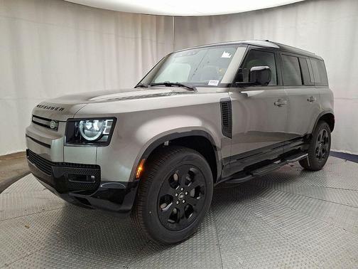 2025 Land Rover Defender P400 X-Dynamic SE